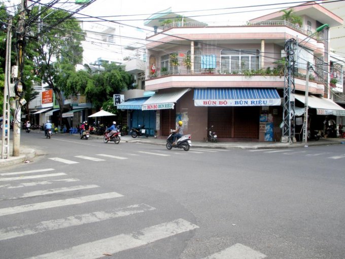 Bán nhà 4 tầng Ngô Gia Tự - Nha Trang. Ngay chợ Xóm Mới . Giá 15 tỷ . Huy House 0987979636. 