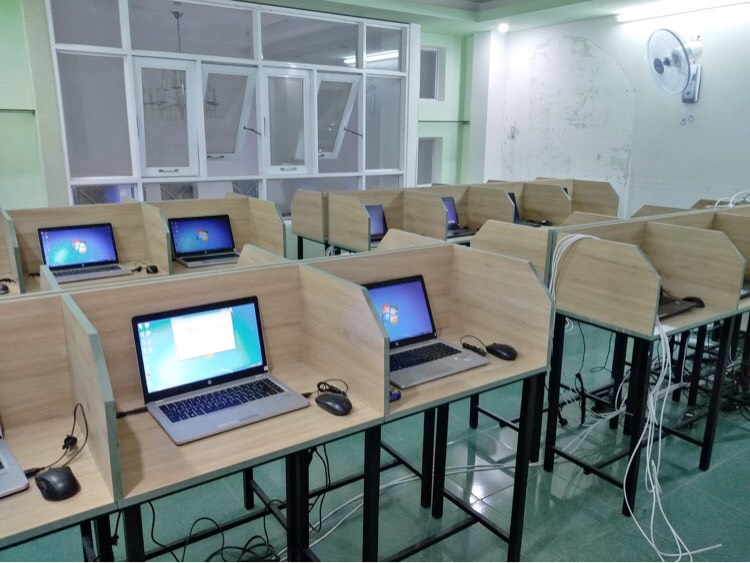 Thi công phòng máy thực hành - trường Cao đẳng Du Lịch